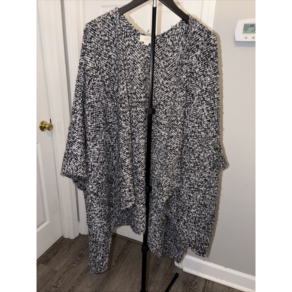 Loft Black‎ and White knit poncho versatile open-front One Size Boho Chic Layer